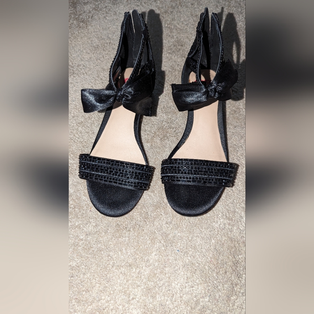 Girl's GB girls brand black block heel shoes size 1